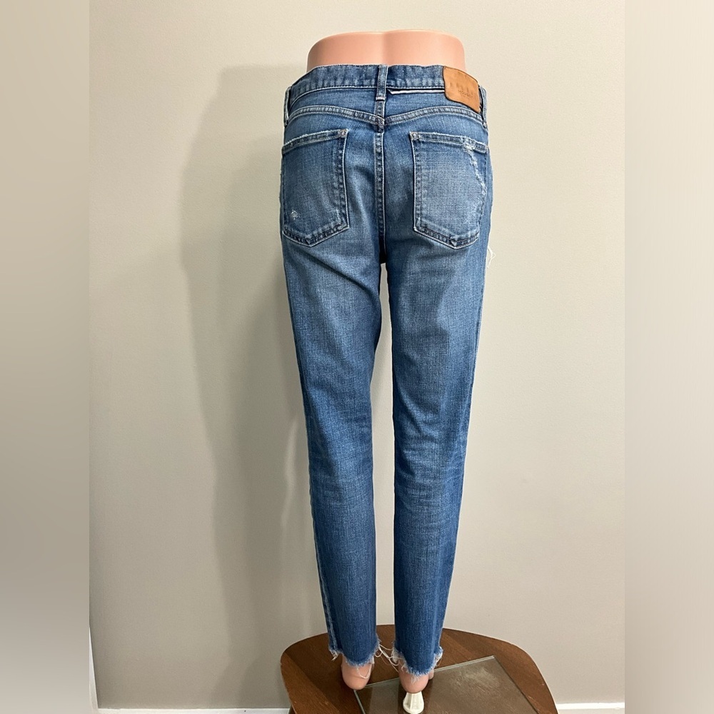 MOUSSY VINTAGE Saab Skinny Jeans Distressed Raw Hem Light Wash Size 28